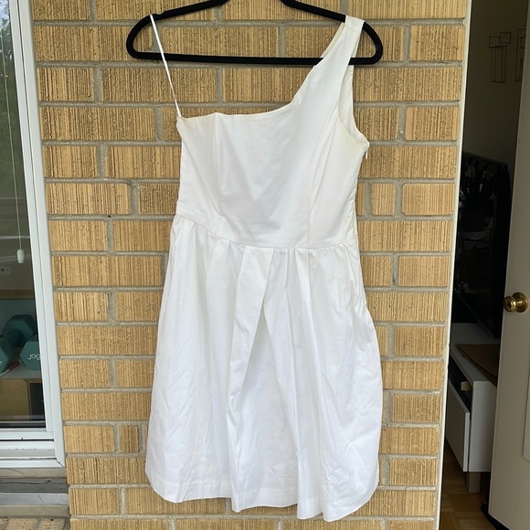 One shoulder white dress - Picture 1 of 2